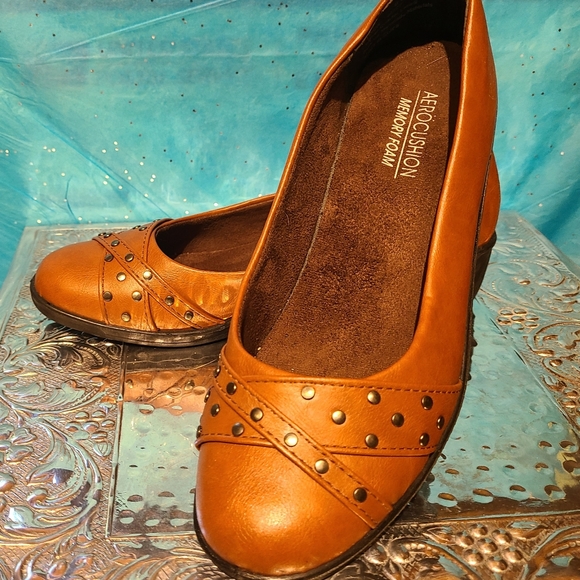 Aero Cushion Shoes, Women's, Casual, Size: 8m Color: Brown - Picture 2 of 8